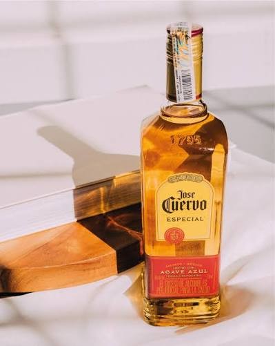 JOSE CUERVO NARANJA DE 750ML