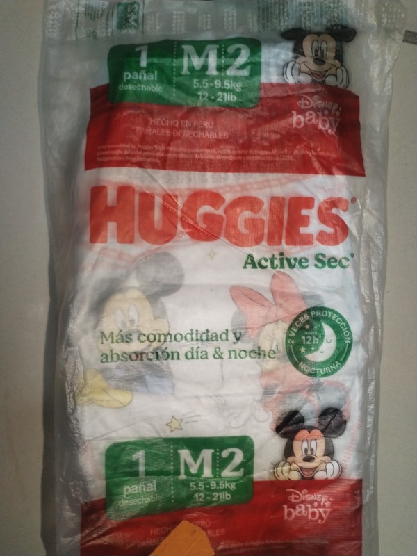 Pañal huggies talla M